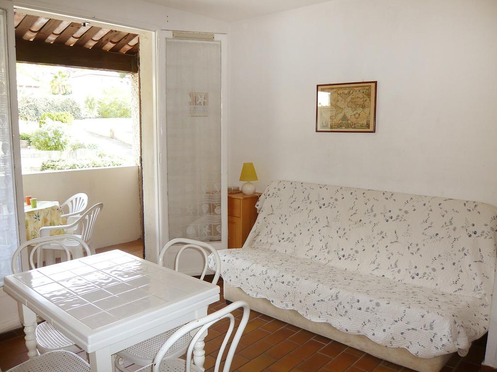 Apartment Les Aigues Marines-12 By Interhome Ла-Мадраг Экстерьер фото