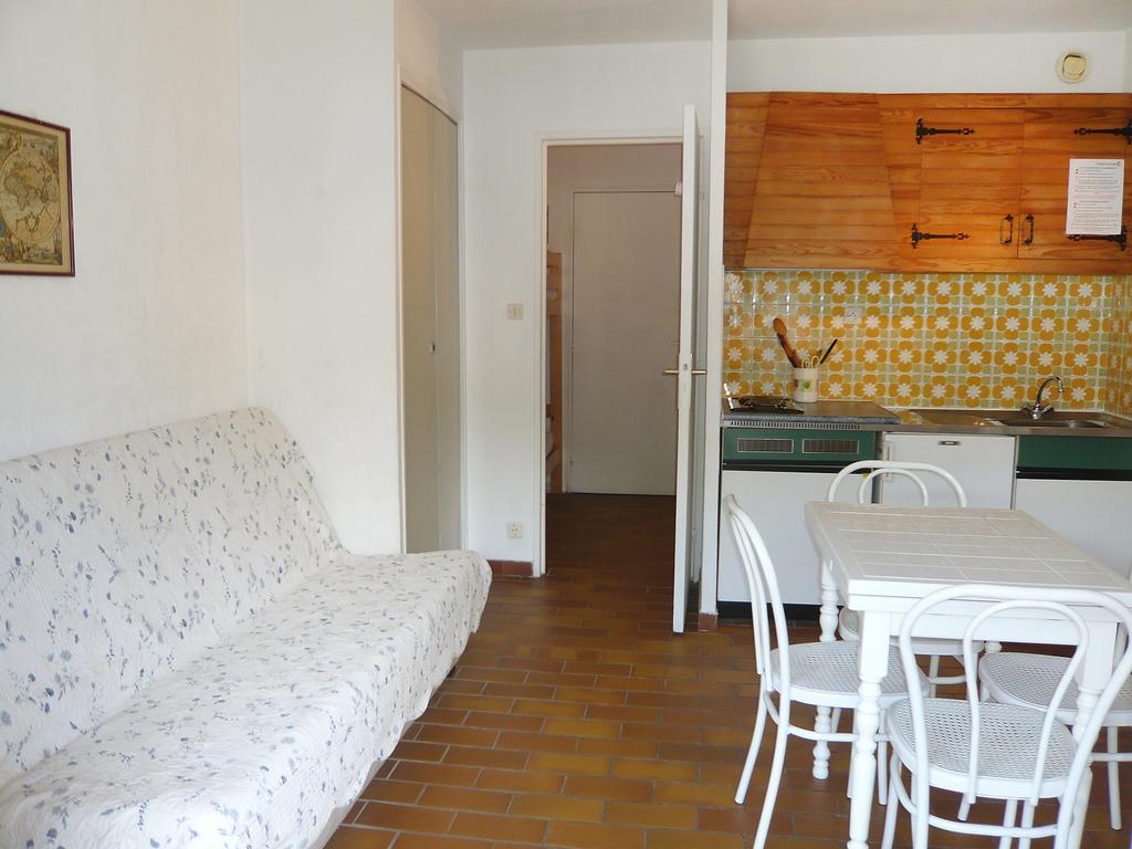 Apartment Les Aigues Marines-12 By Interhome Ла-Мадраг Экстерьер фото